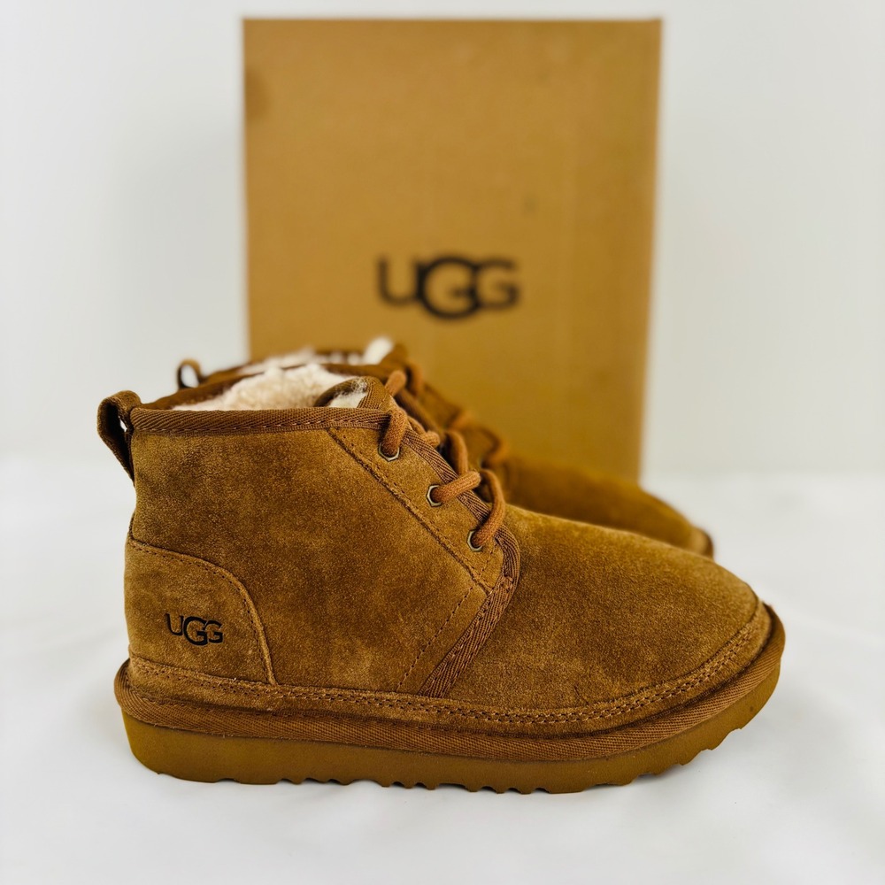 UGG Kids Neumel II Chestnut Suede Water Resistant Boots 1017320K Size 2